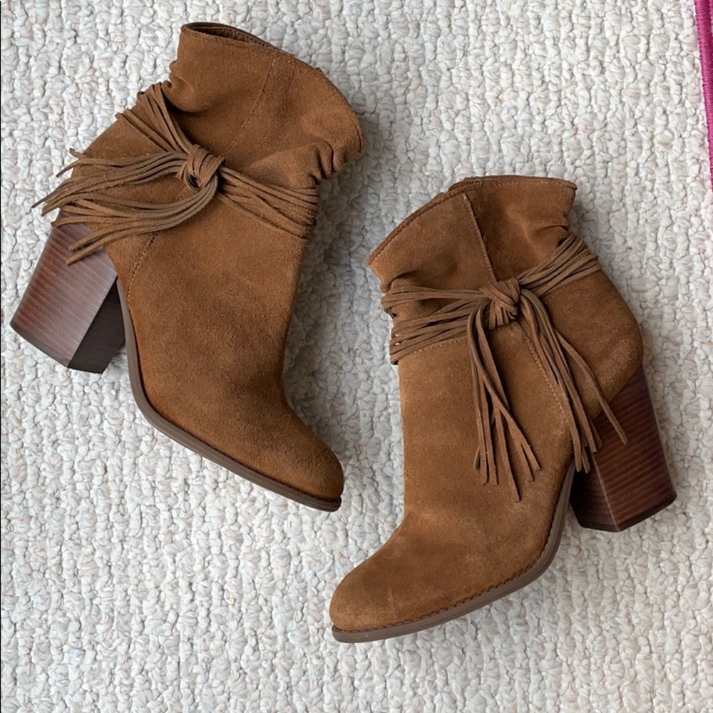 Jessica Simpson booties Sesley tan suede fringe boot size 8